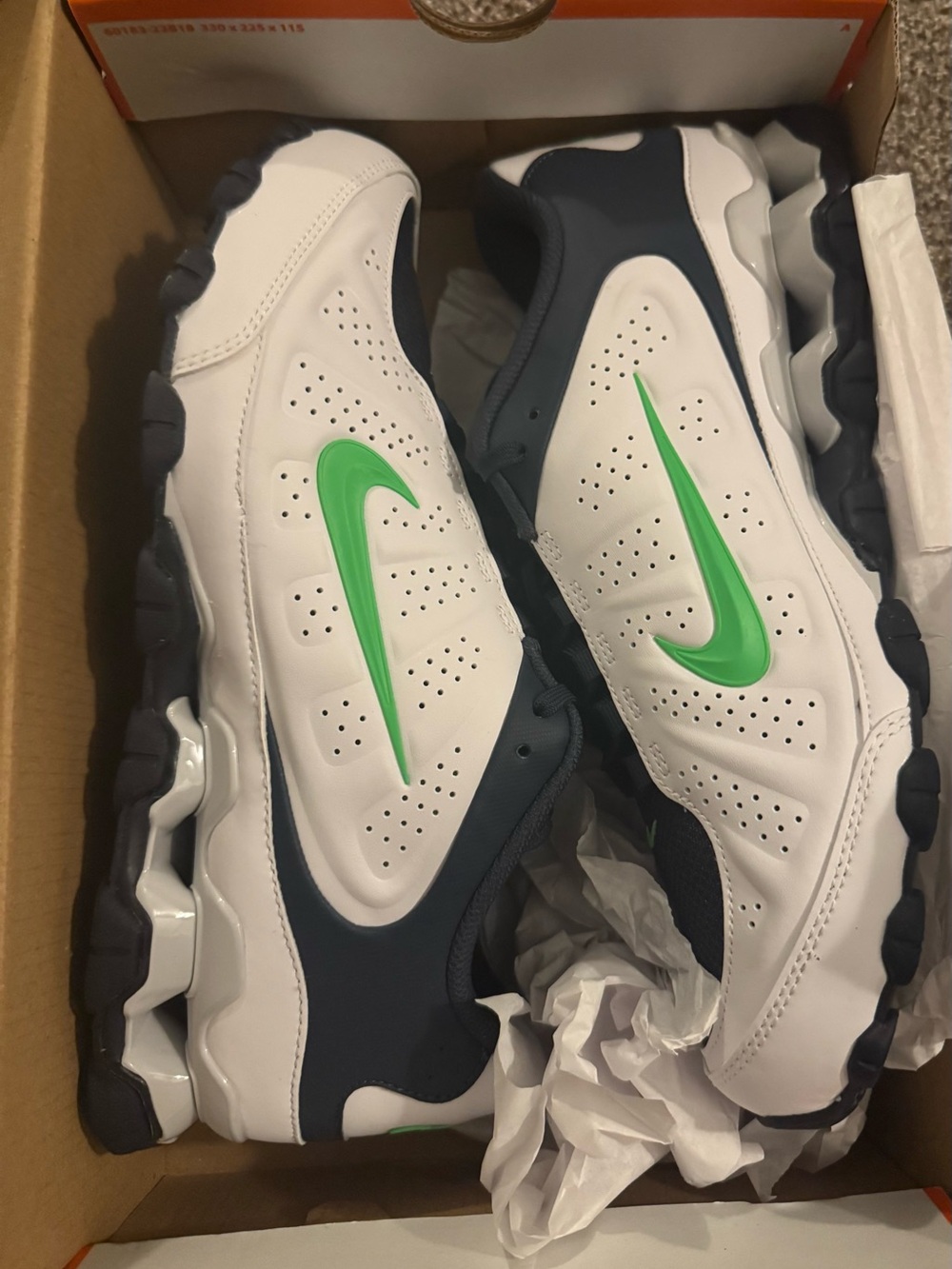 Nike Reax 8 Men's Athletic Sneakers Gym Training White Lime Green 10.5 NIB NEW